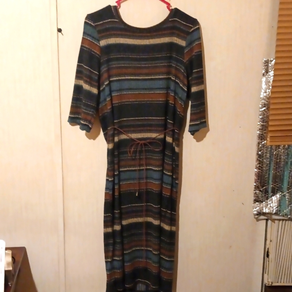Navy emerald and brown stripped 3 quarter sleeve sweater dress midi